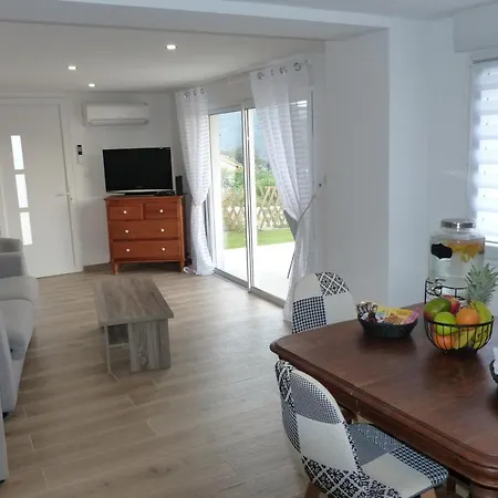 Villa Mini T2 Climatisee, Vue Mer, Cosy & Moderne