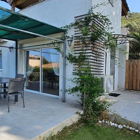 Villa Mini T2 Climatisee, Vue Mer, Cosy & Moderne